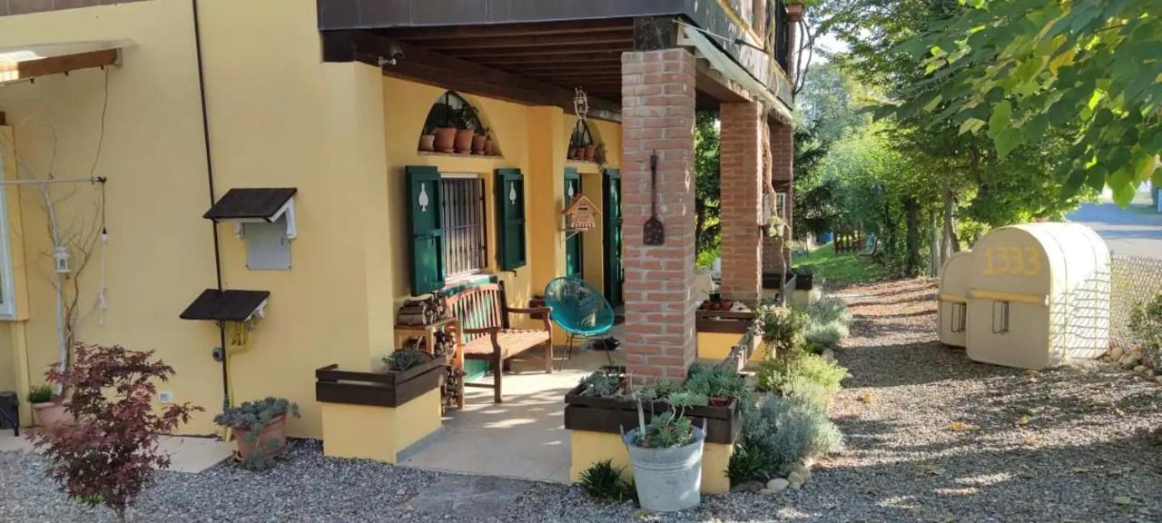 Casa In Campagna Oltrepo' Pavese Montecalvo Versiggia Екстер'єр фото